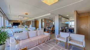 Image 4 - 855668