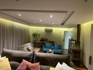 Image 9 - 855692