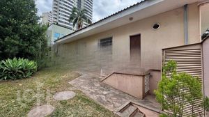 Image 4 - 855738