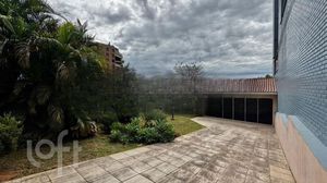 Image 45 - 855738