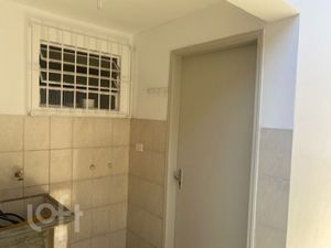Image 8 - 855742