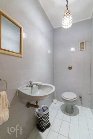Image 7 - 855761