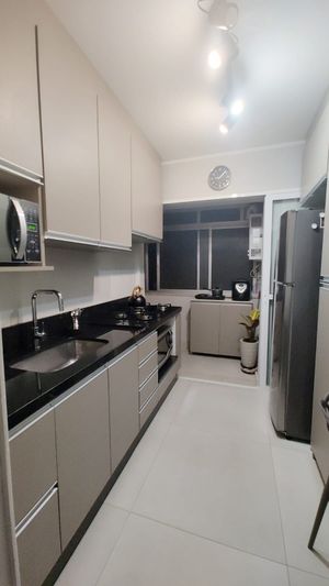 Image 3 - 855780