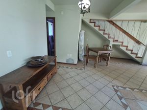 Image 6 - 855782
