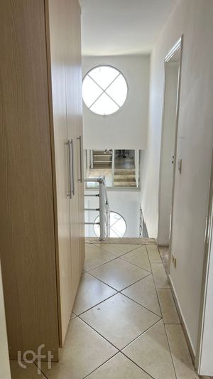 Image 10 - 855787