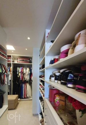 Image 10 - 855813