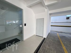 Image 17 - 855836