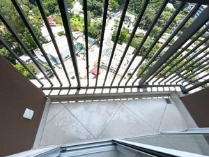 Image 3 - 855837