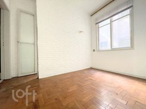 Image 5 - 855841
