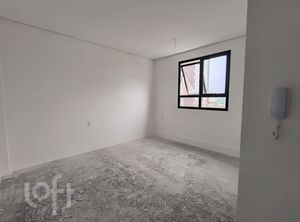 Image 4 - 855868