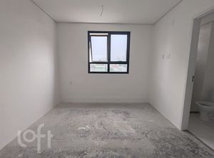 Image 4 - 855876