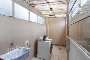 Image 4 - 855882