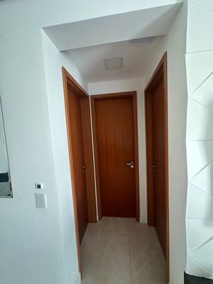 Image 11 - 855888