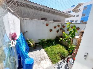 Image 13 - 855926