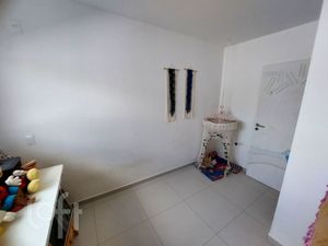 Image 8 - 855926
