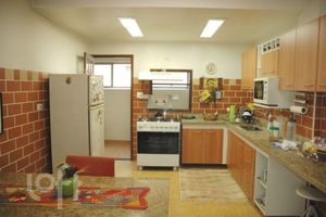 Image 1 - 855966