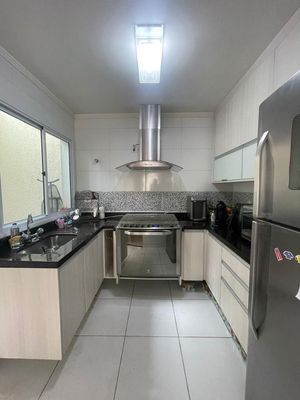 Image 11 - 855973