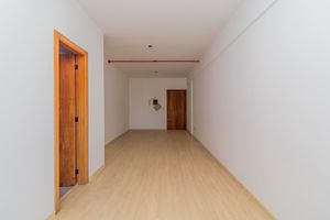 Image 5 - 855977