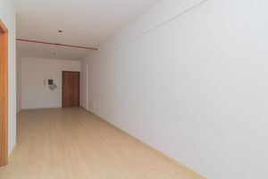 Image 6 - 855977