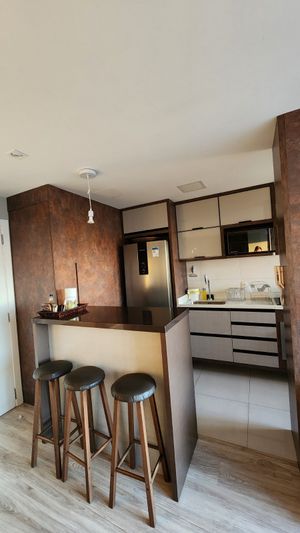 Image 7 - 855989