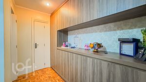Image 10 - 856018