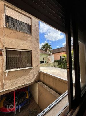 Image 6 - 856092