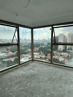Image 19 - 856098