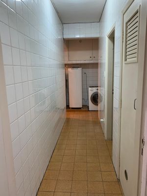 Image 9 - 856126