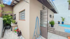 Image 32 - 856196