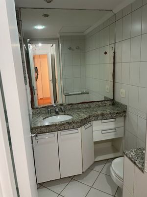 Image 9 - 856200