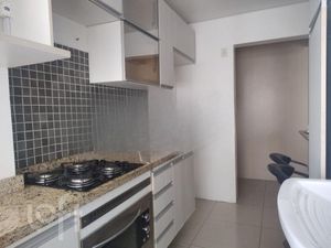 Image 8 - 856223