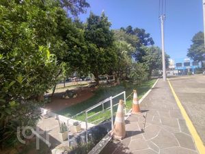 Image 2 - 856223