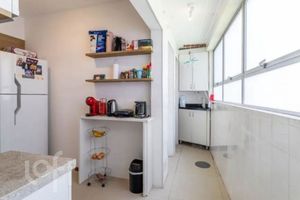 Image 8 - 856227