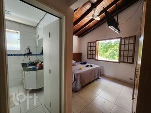Image 13 - 856239