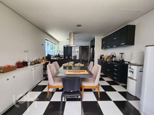 Image 7 - 856239
