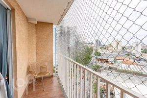 Image 3 - 856245