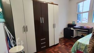 Image 11 - 856253