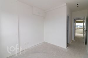 Image 17 - 856271