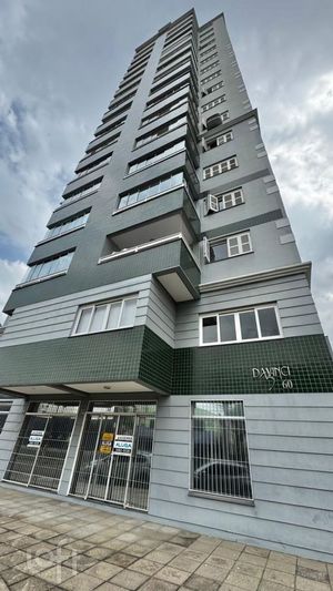 Image 25 - 856305