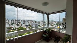 Image 0 - 856305