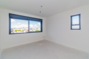 Image 3 - 856314