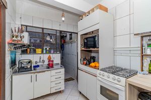 Image 13 - 856323