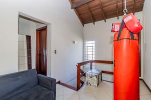 Image 39 - 856323