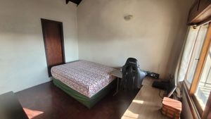 Image 4 - 856323