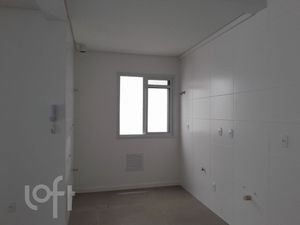 Image 4 - 856328