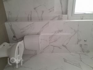 Image 6 - 856328
