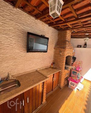 Image 11 - 856348
