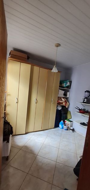 Image 8 - 856349