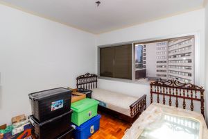 Image 24 - 856352