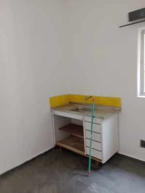 Image 4 - 856369